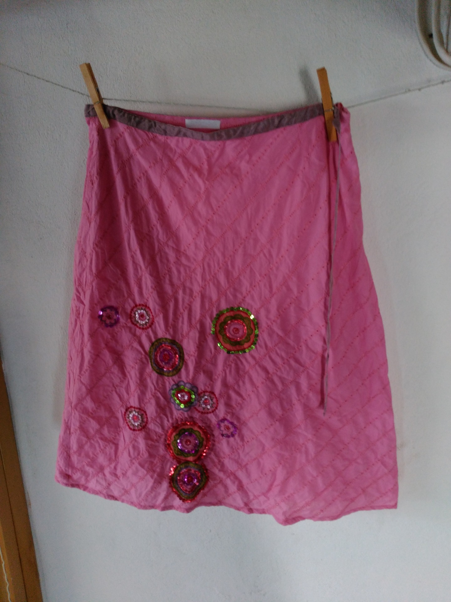 Ref. 001362016. Falda. Talla: 38 Aprox.