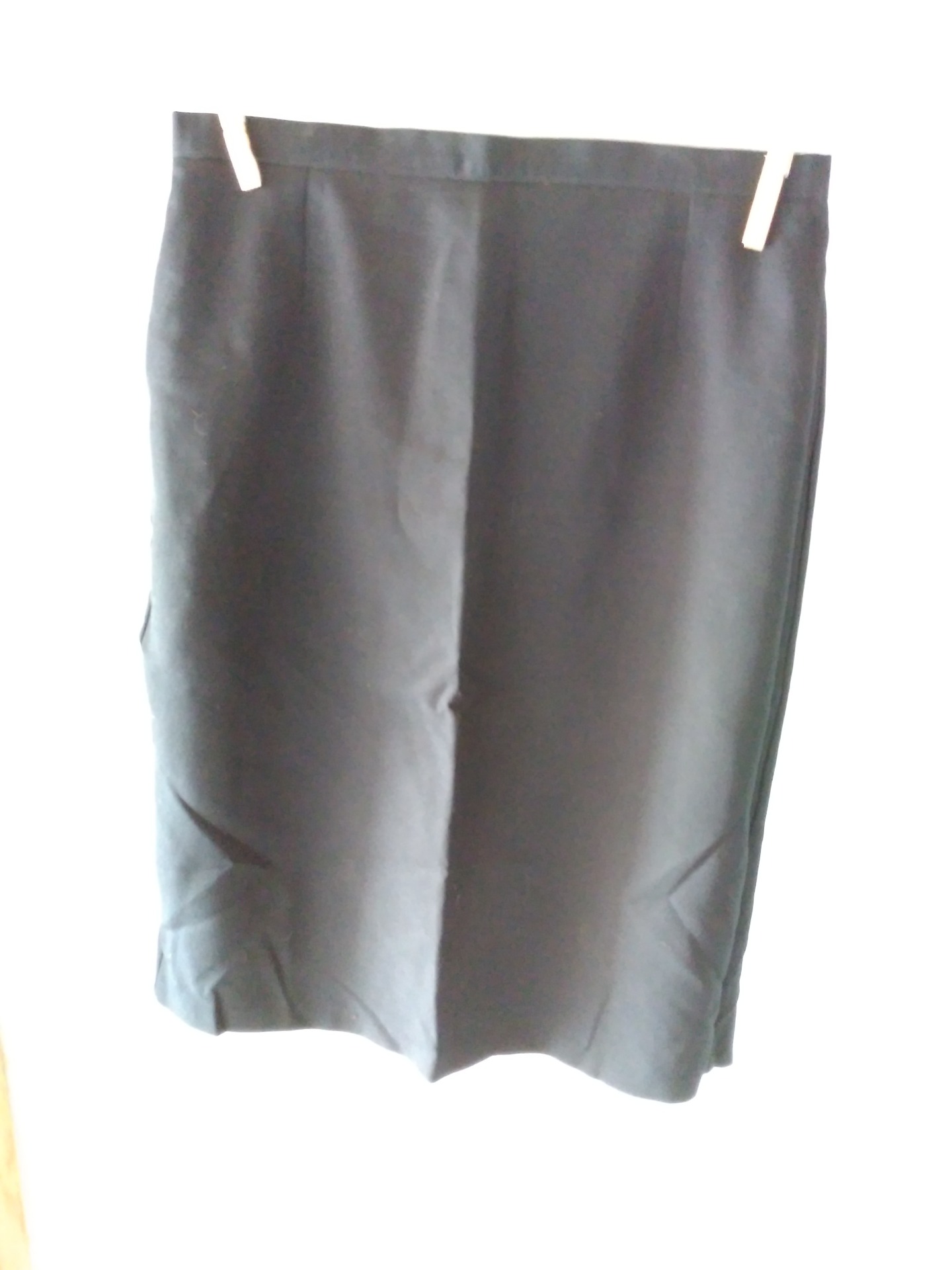 Ref. 002462016. Falda Tubo Negra. Talla: 48